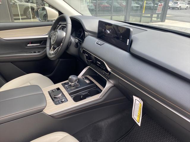new 2025 Mazda CX-90 car, priced at $40,175