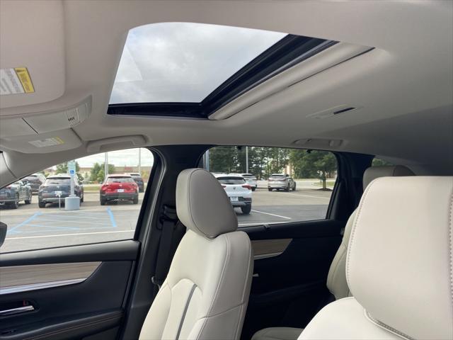 new 2025 Mazda CX-90 car, priced at $40,175