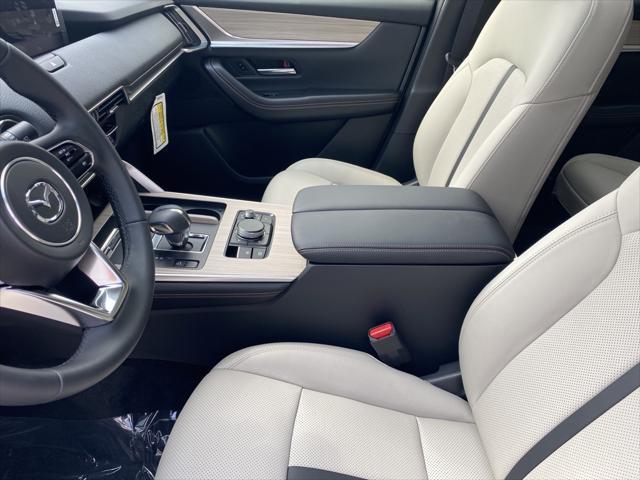 new 2025 Mazda CX-90 car, priced at $40,175