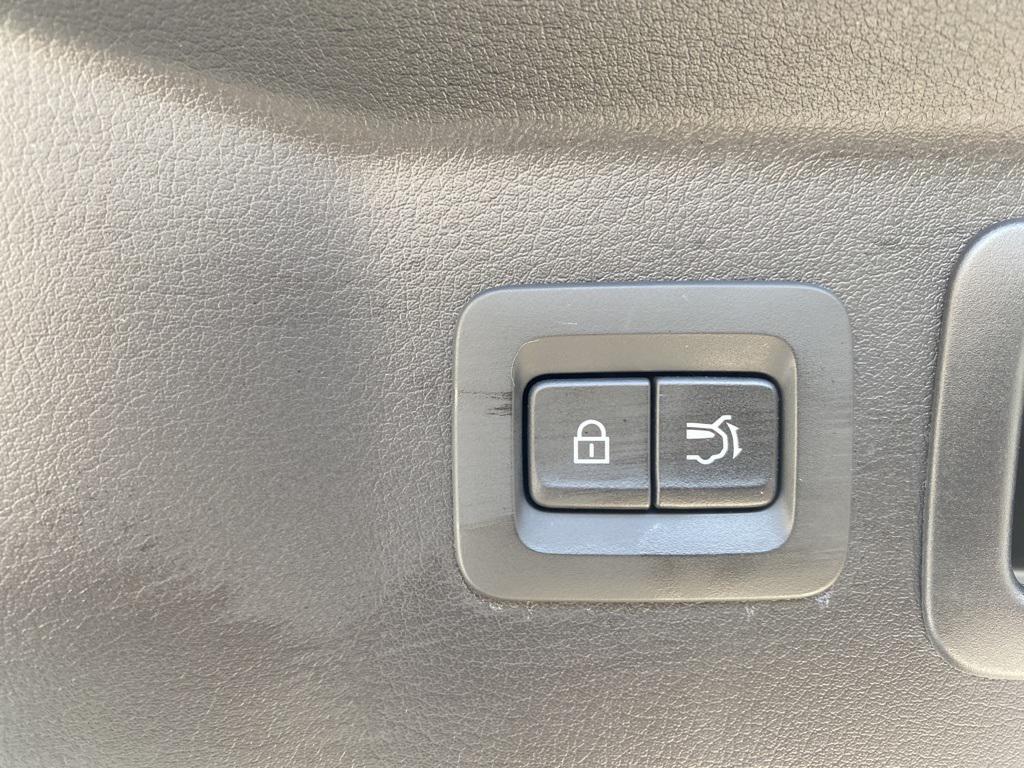 used 2025 Mazda CX-70 car, priced at $35,994