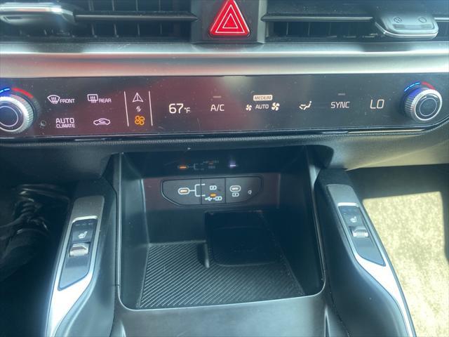 used 2024 Kia Sorento car, priced at $31,993