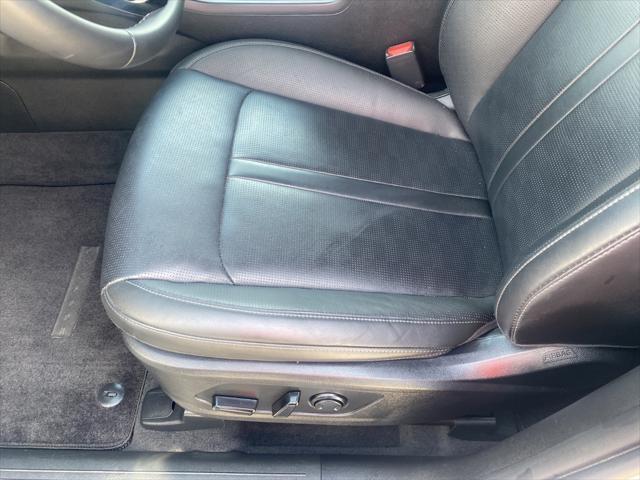 used 2024 Kia Sorento car, priced at $31,993