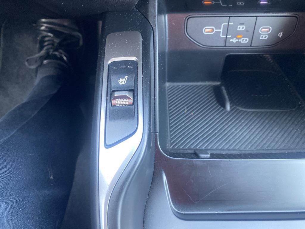 used 2024 Kia Sorento car, priced at $27,190