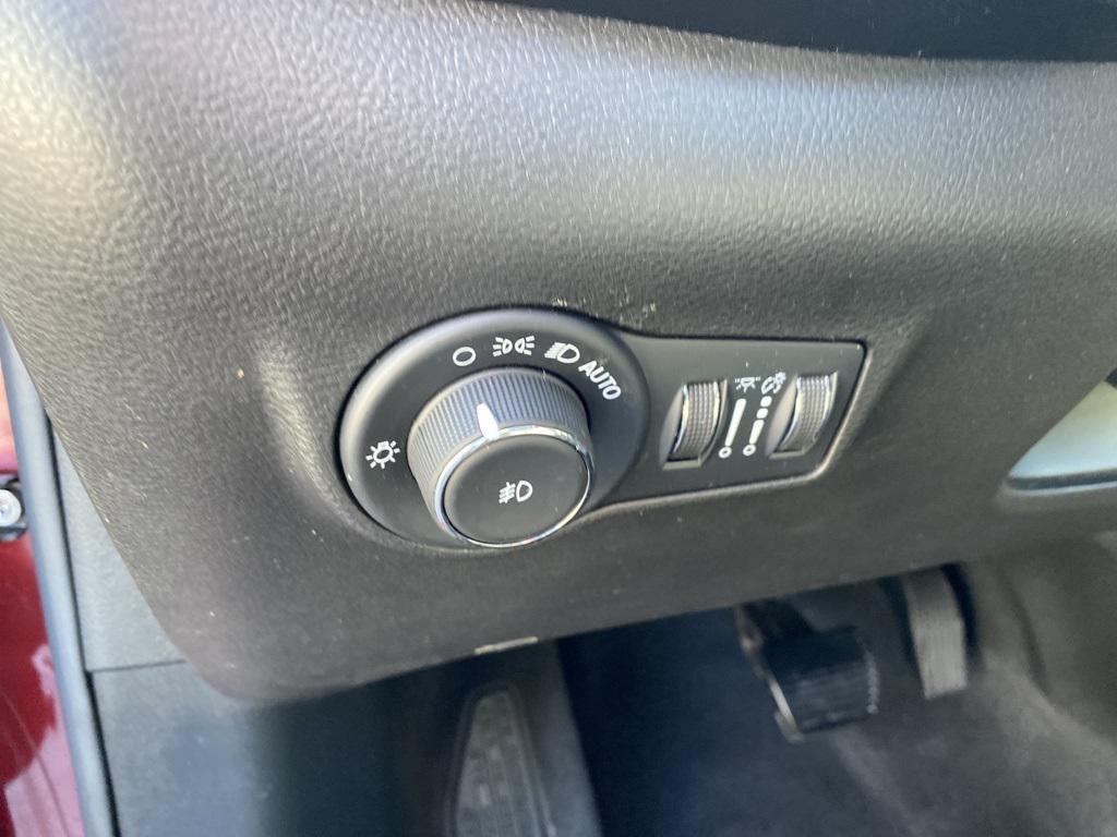 used 2022 Jeep Compass car, priced at $26,068