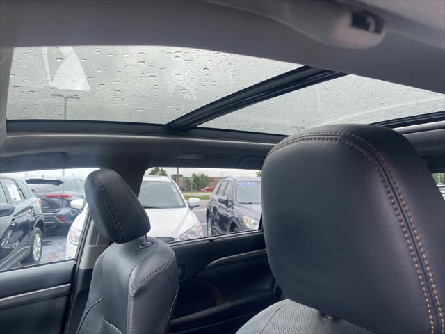used 2019 Toyota Highlander car, priced at $28,955