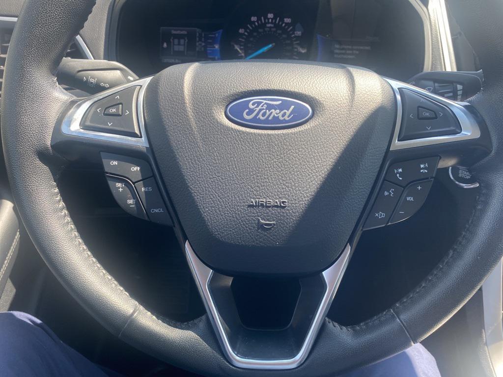 used 2024 Ford Edge car, priced at $25,652