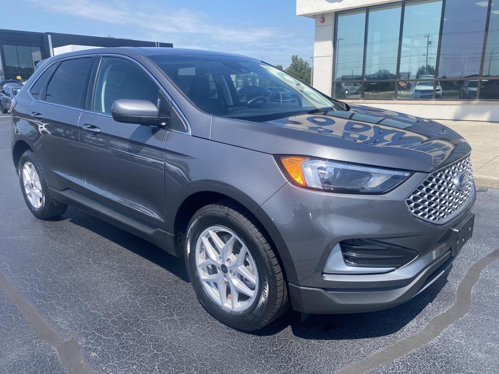used 2024 Ford Edge car, priced at $25,652