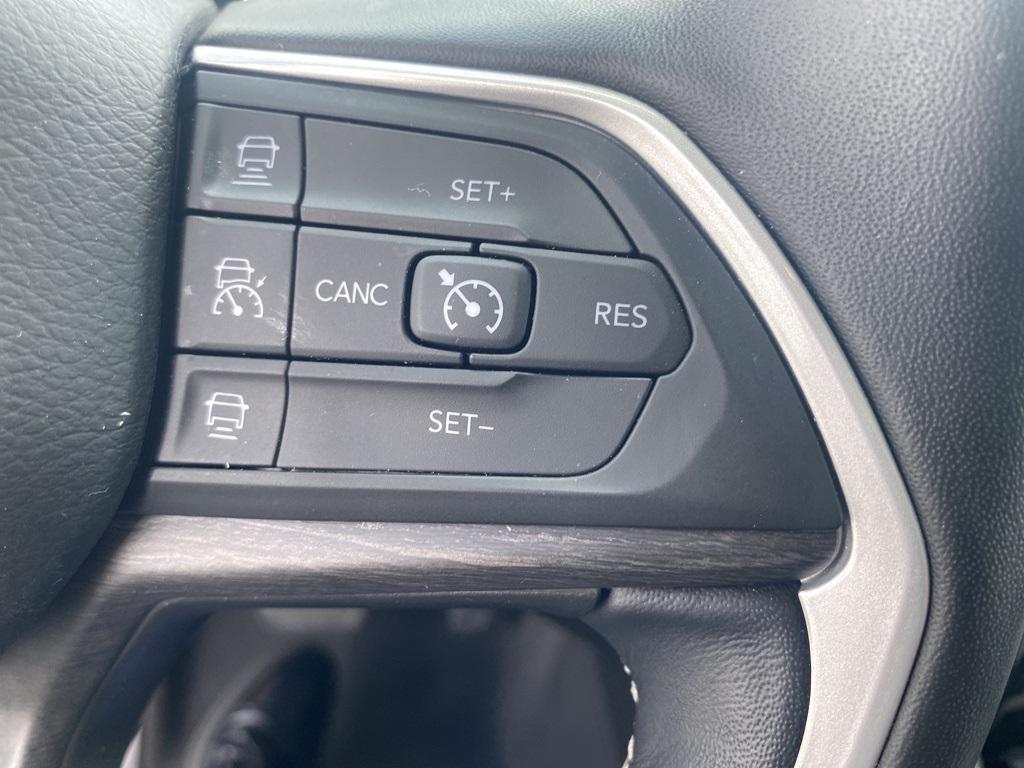 used 2022 Jeep Grand Cherokee L car, priced at $33,899