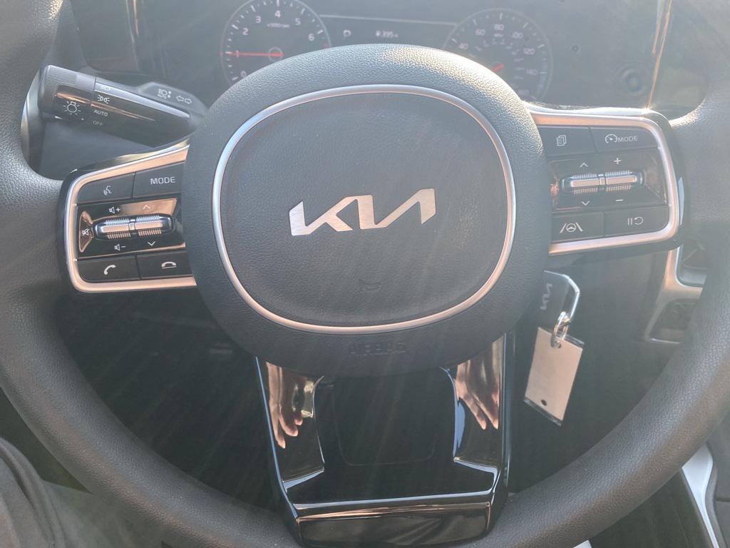 used 2022 Kia Sorento car, priced at $25,740