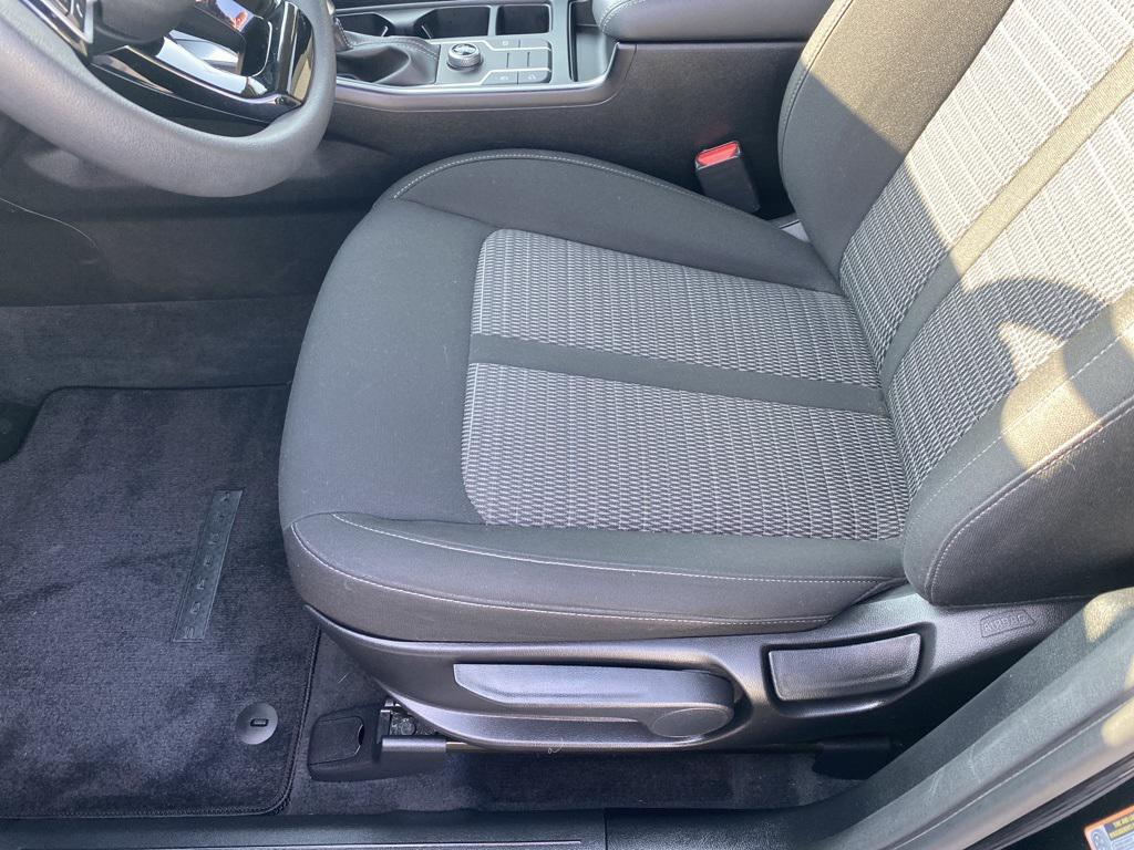 used 2022 Kia Sorento car, priced at $25,740
