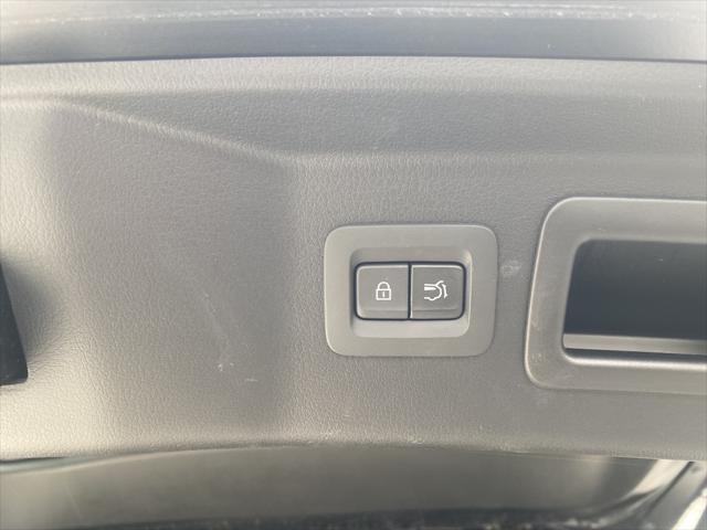 used 2025 Mazda CX-90 car, priced at $35,998
