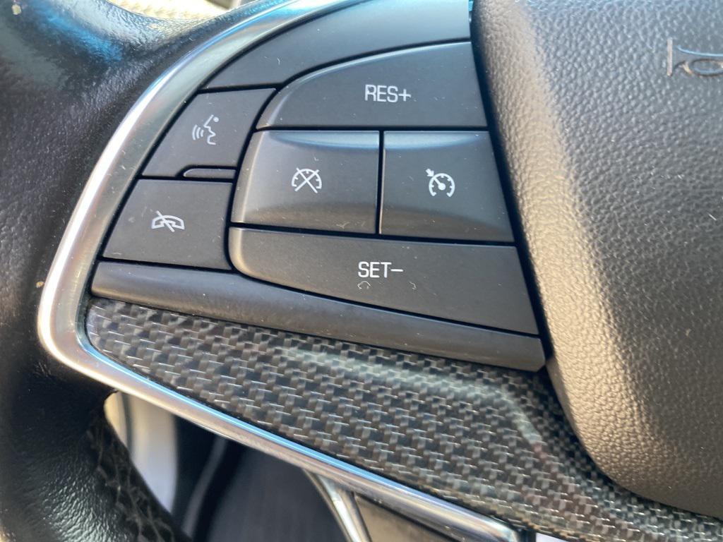 used 2021 Cadillac XT5 car, priced at $31,474