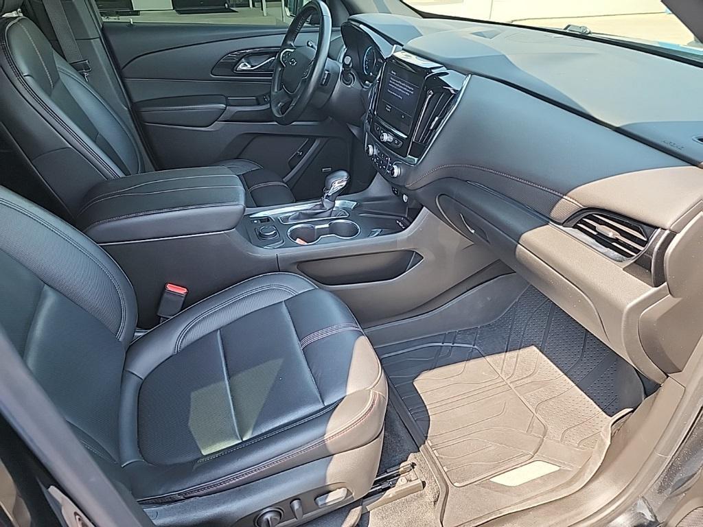 used 2023 Chevrolet Traverse car, priced at $35,920