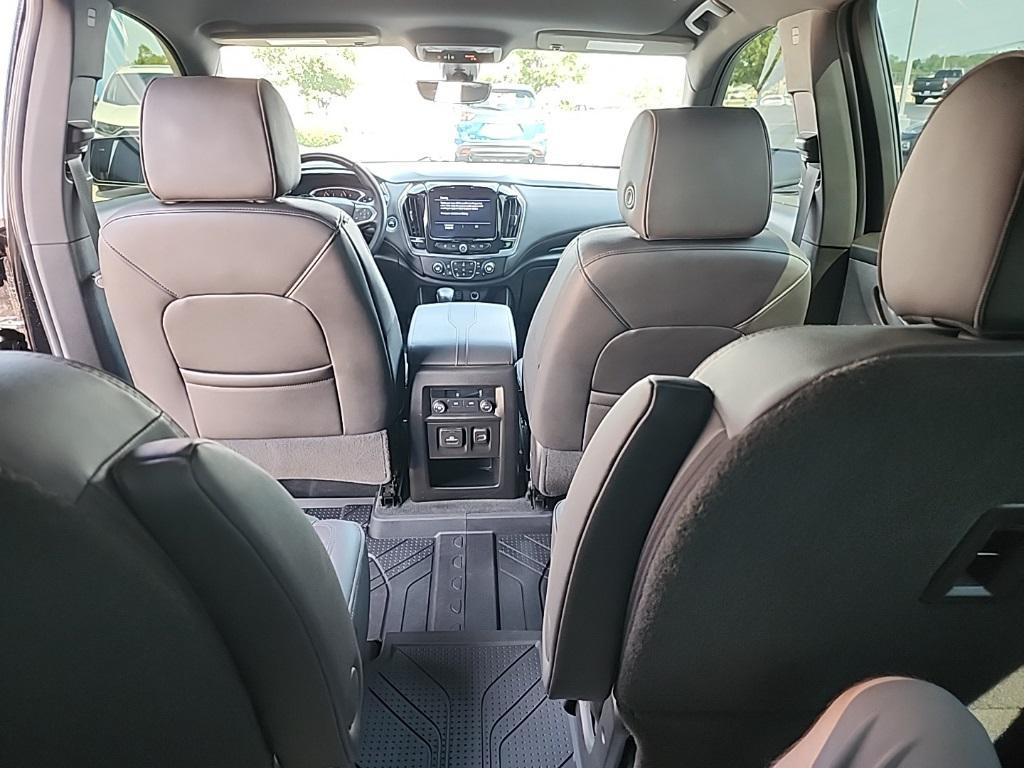 used 2023 Chevrolet Traverse car, priced at $35,920