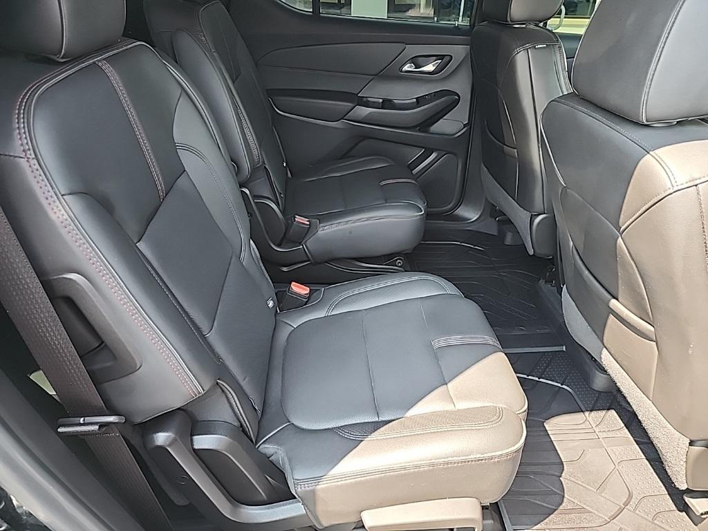 used 2023 Chevrolet Traverse car, priced at $35,920