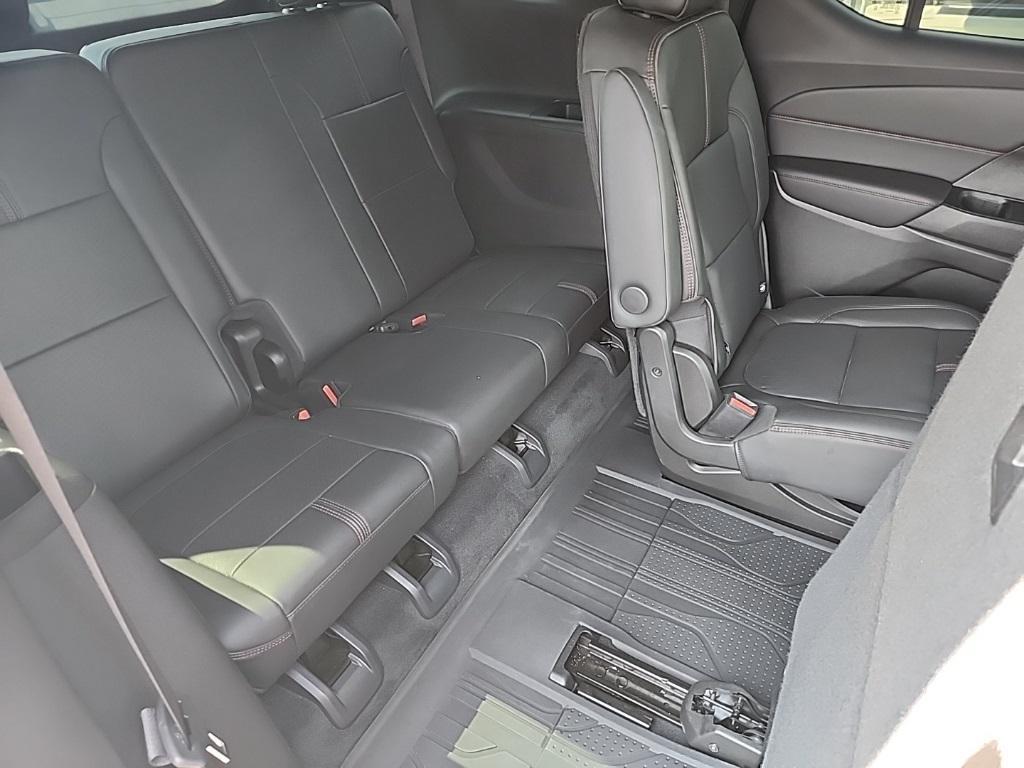 used 2023 Chevrolet Traverse car, priced at $35,920