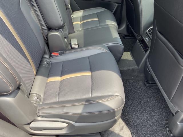 new 2025 Mazda CX-70 PHEV car, priced at $59,275