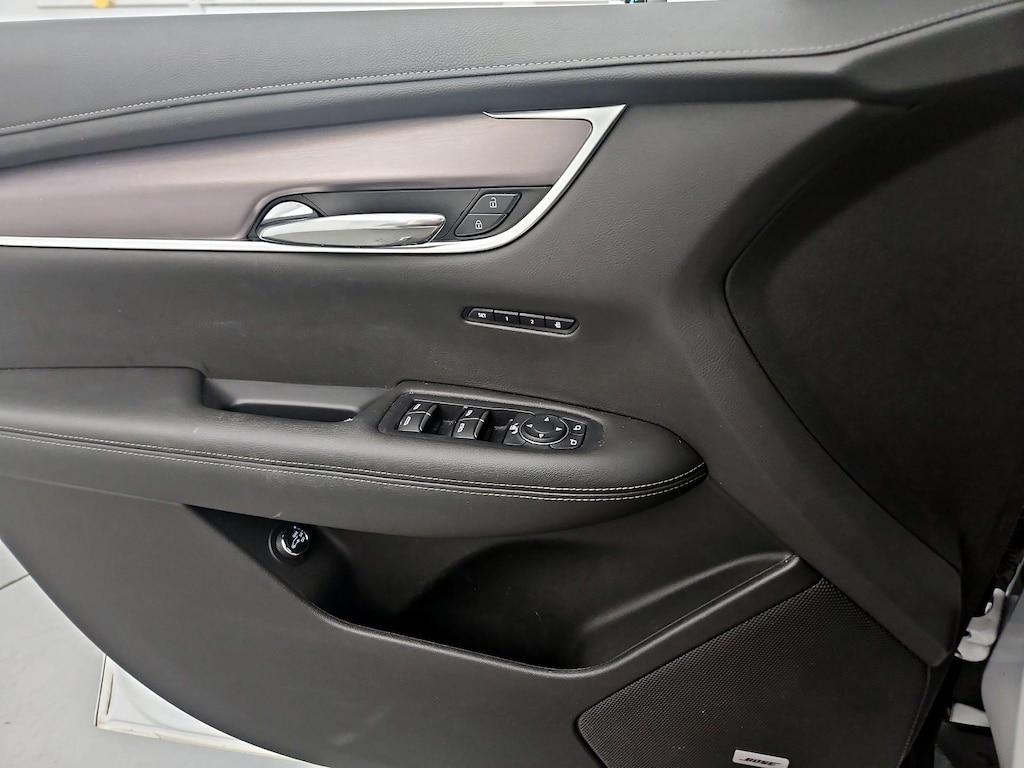 used 2021 Cadillac XT6 car, priced at $31,998