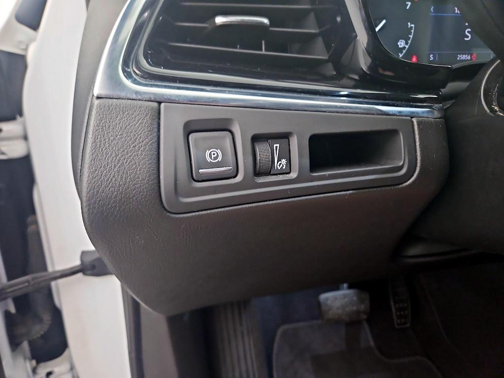 used 2021 Cadillac XT6 car, priced at $31,998