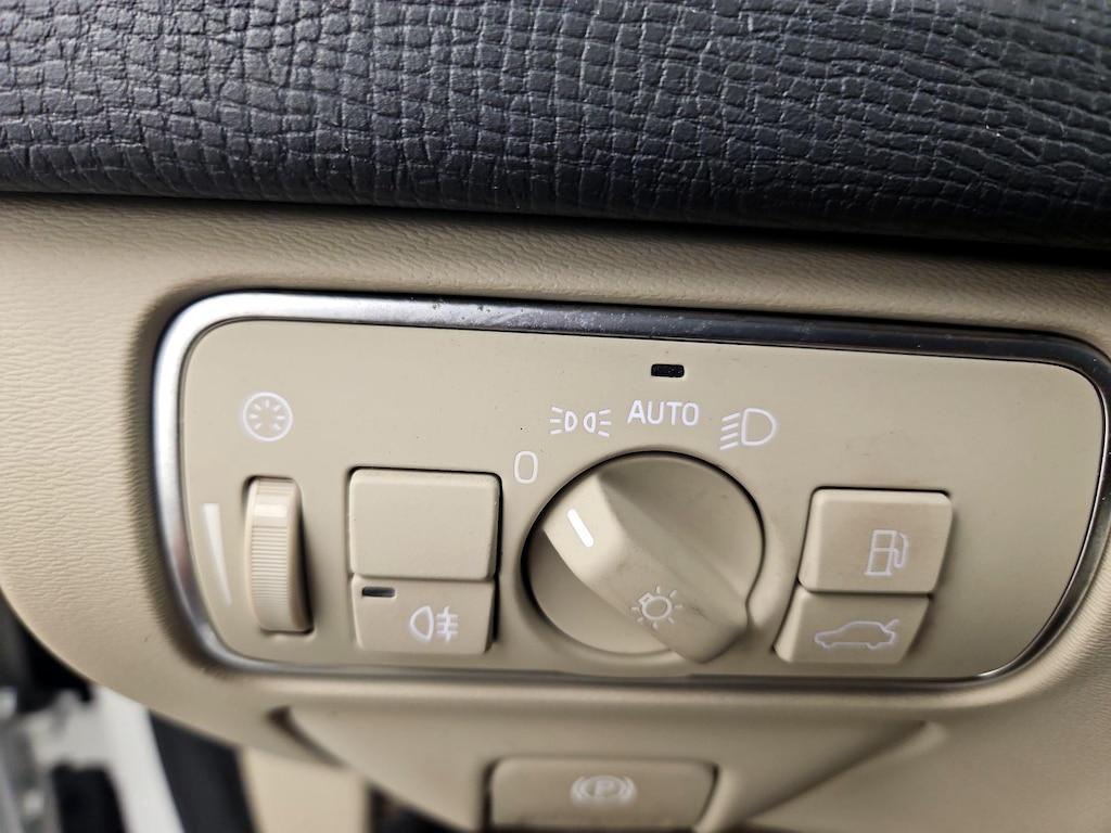 used 2015 Volvo XC60 car, priced at $17,998