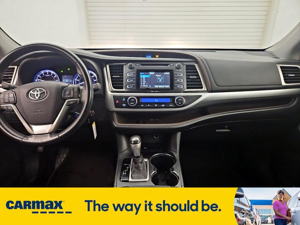 used 2015 Toyota Highlander car, priced at $20,998
