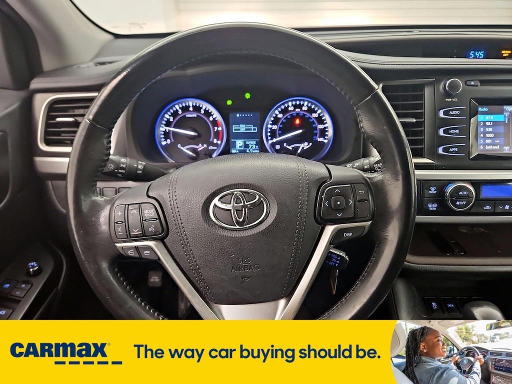 used 2015 Toyota Highlander car, priced at $20,998