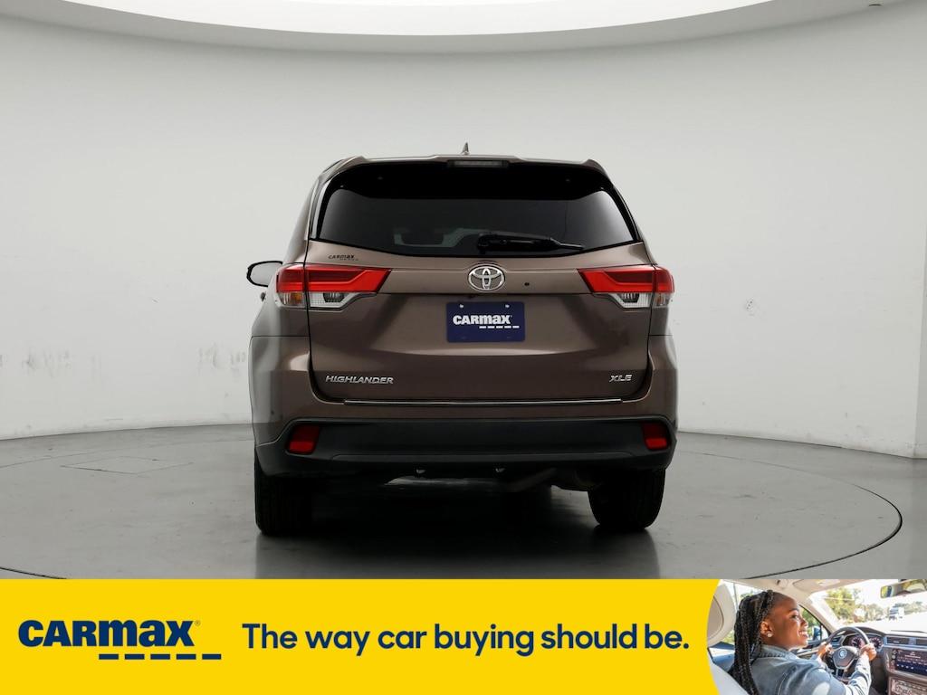 used 2019 Toyota Highlander car, priced at $26,998