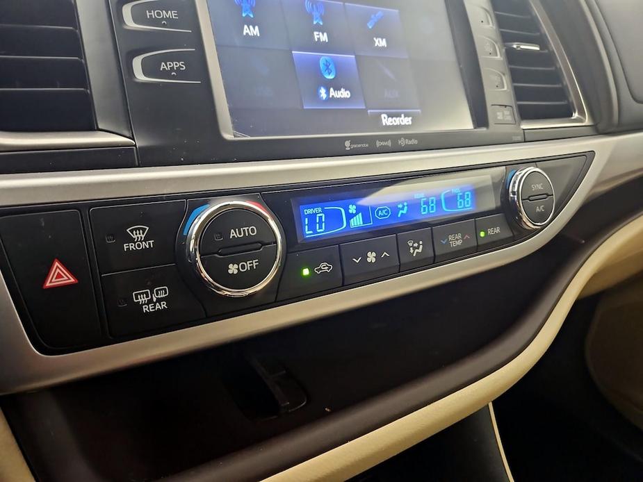 used 2019 Toyota Highlander car, priced at $31,998