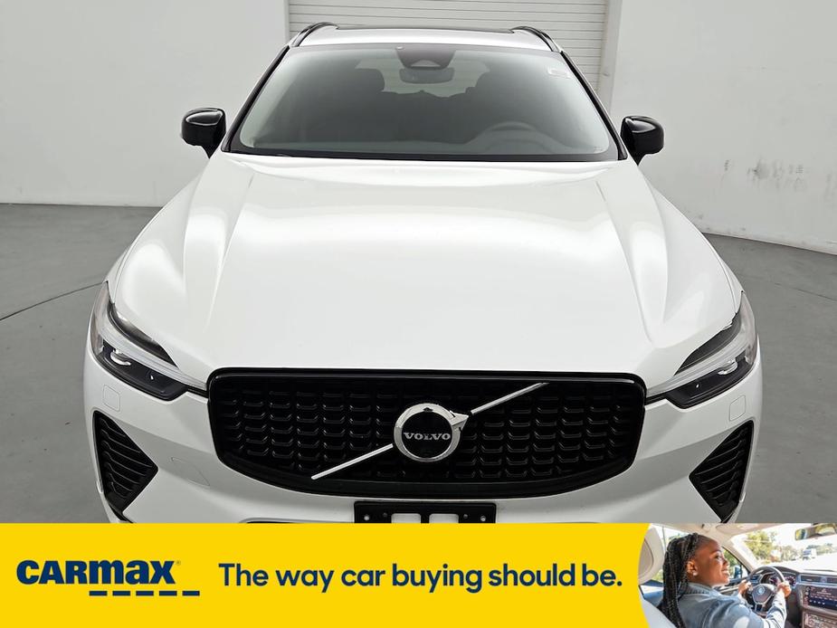 used 2023 Volvo XC60 car, priced at $34,998