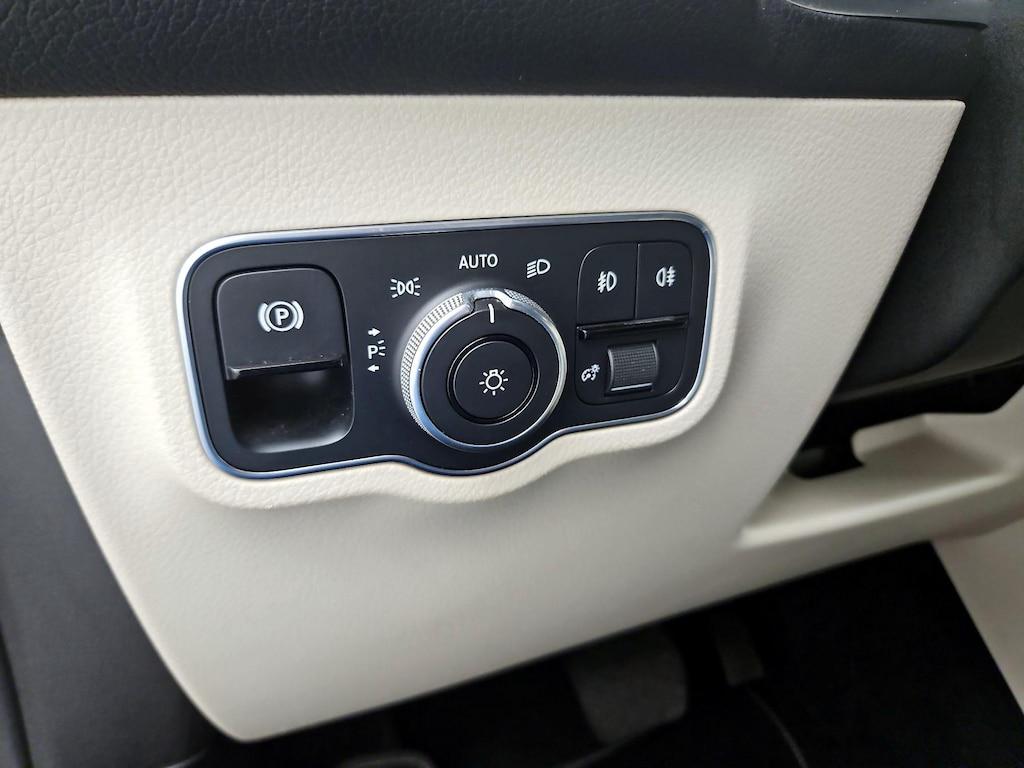 used 2020 Mercedes-Benz GLB 250 car, priced at $26,998