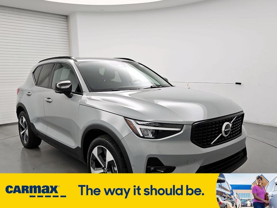 used 2024 Volvo XC40 car, priced at $35,998