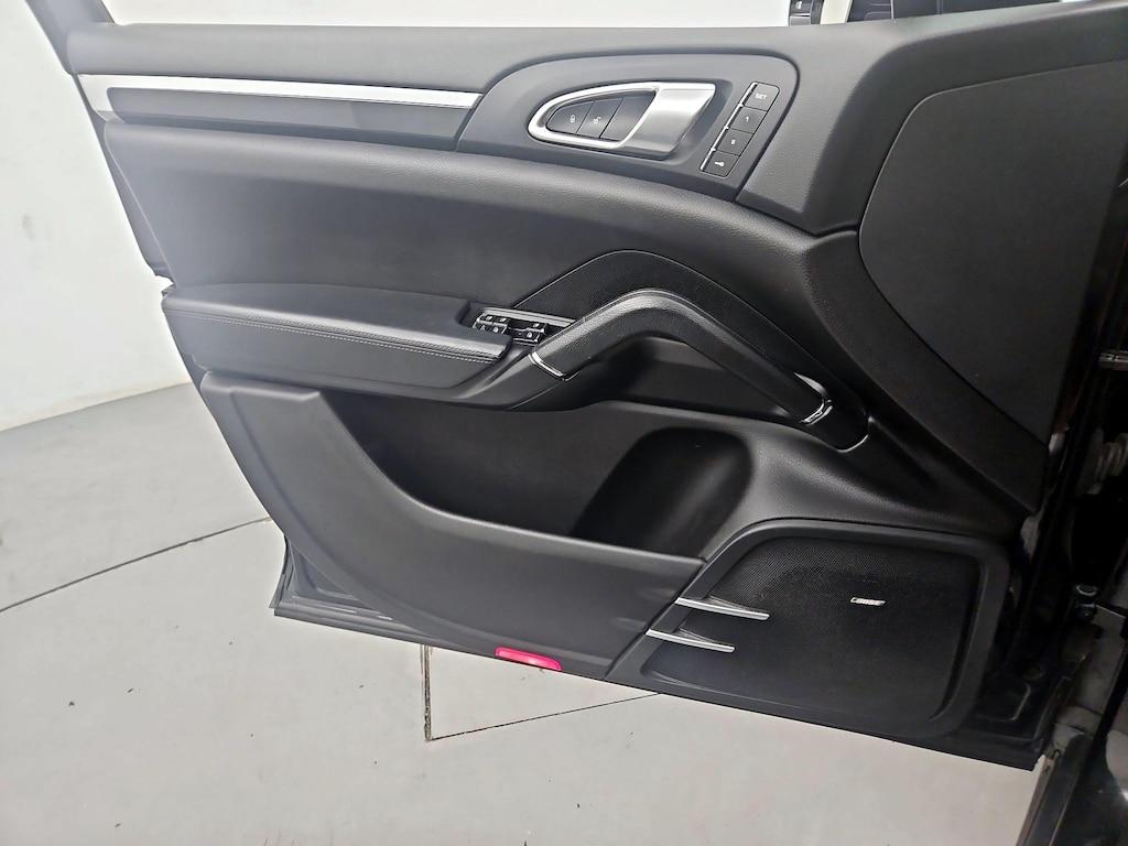 used 2018 Porsche Cayenne car, priced at $31,998