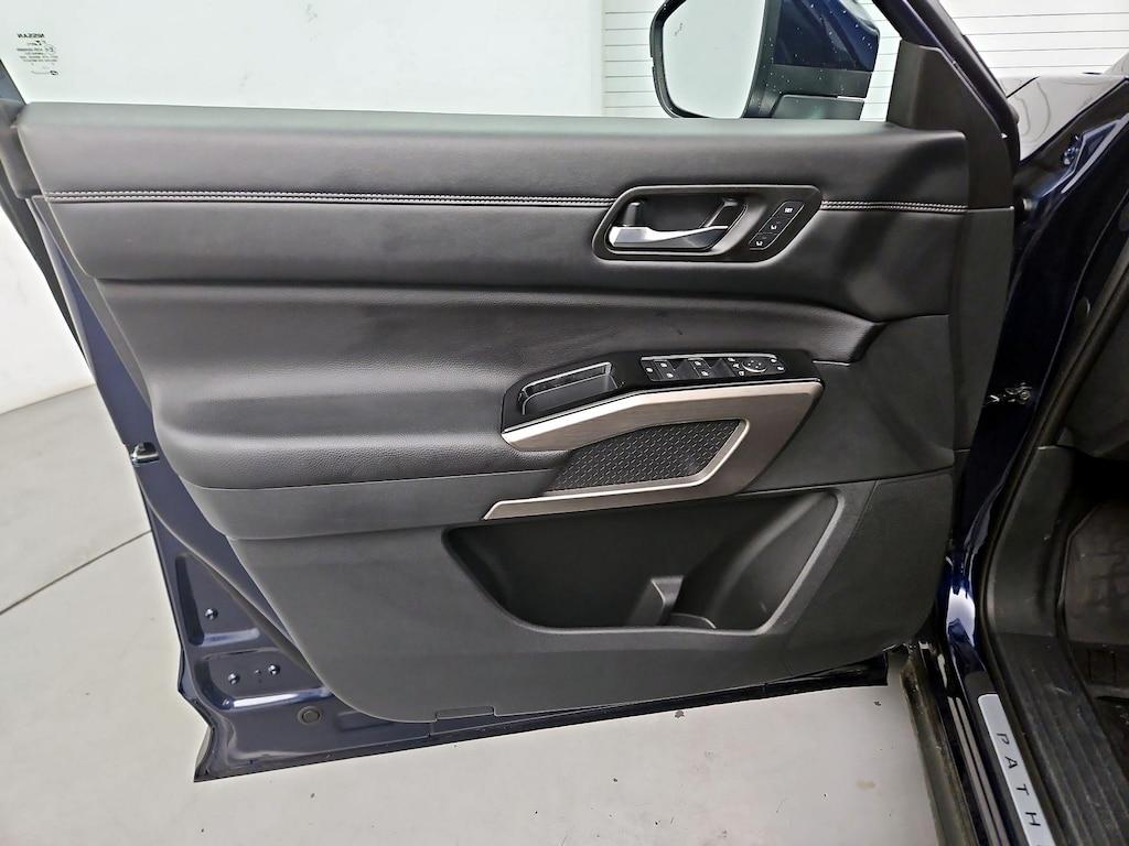 used 2024 Nissan Pathfinder car, priced at $39,998