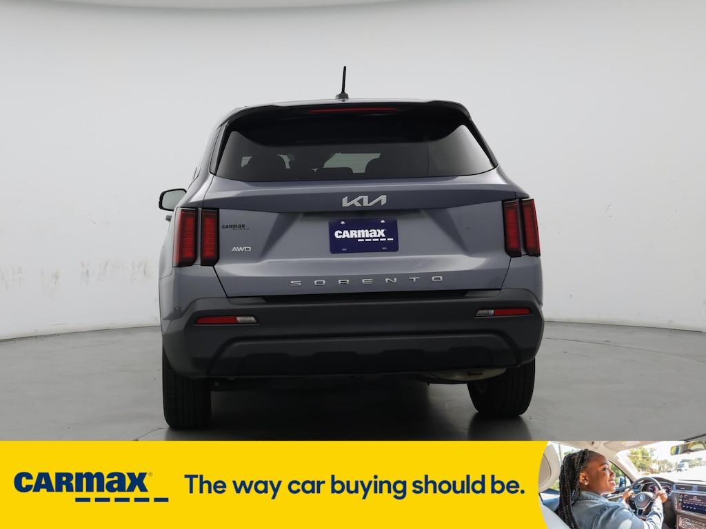 used 2022 Kia Sorento car, priced at $22,998
