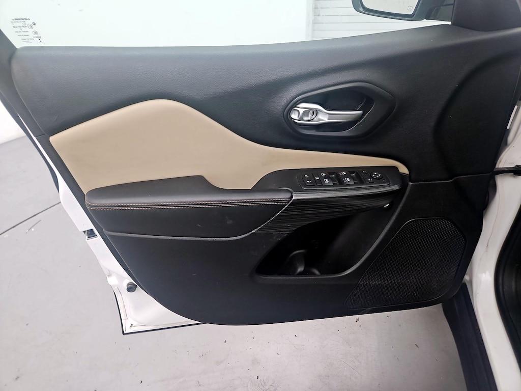 used 2016 Jeep Cherokee car, priced at $14,998