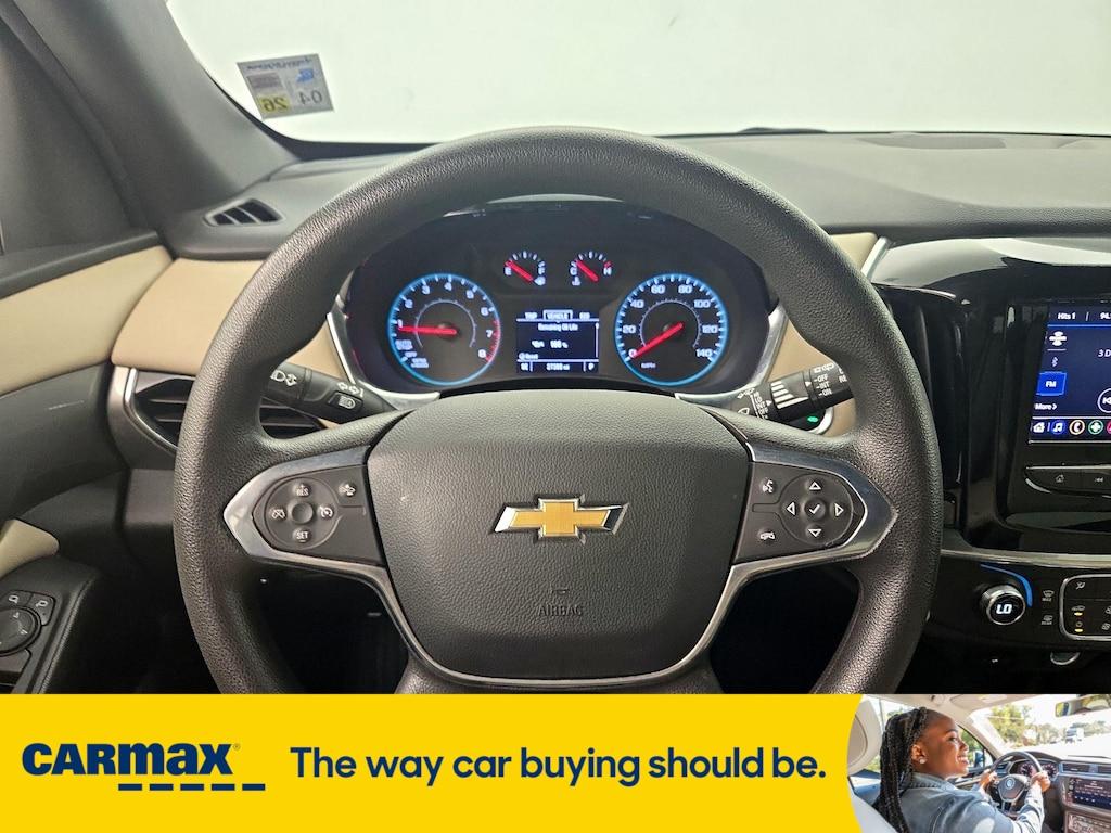 used 2023 Chevrolet Traverse car, priced at $29,998
