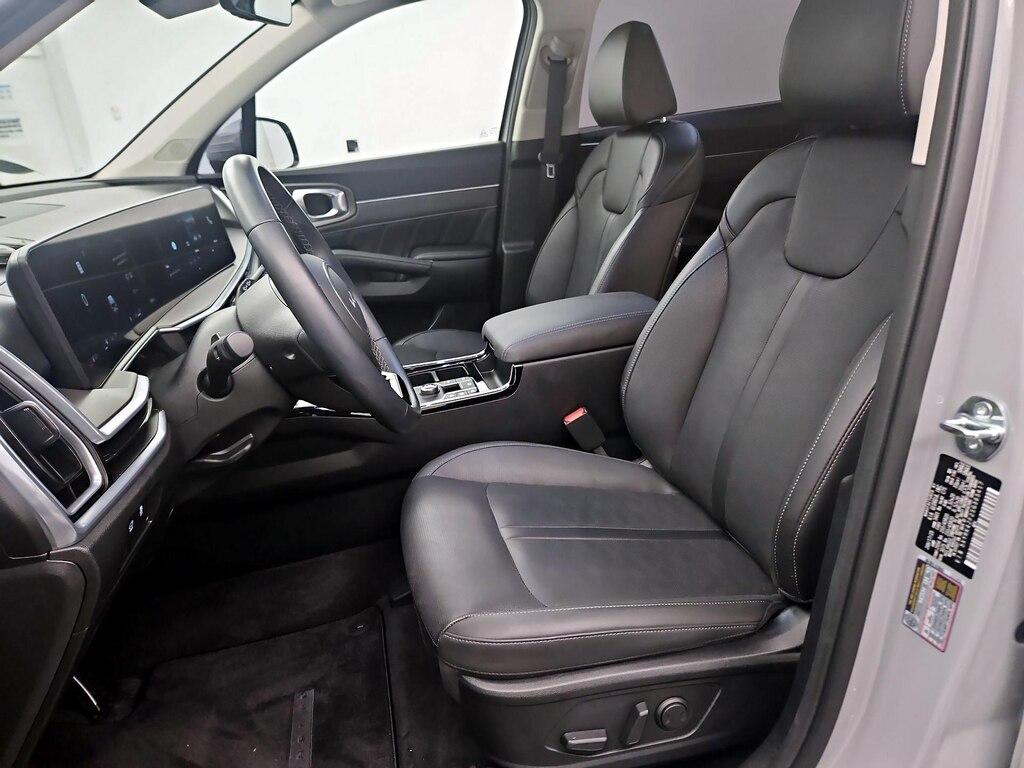 used 2025 Kia Sorento car, priced at $35,998