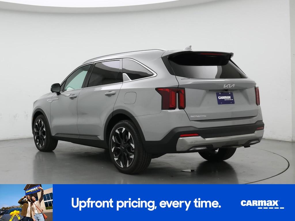 used 2025 Kia Sorento car, priced at $35,998