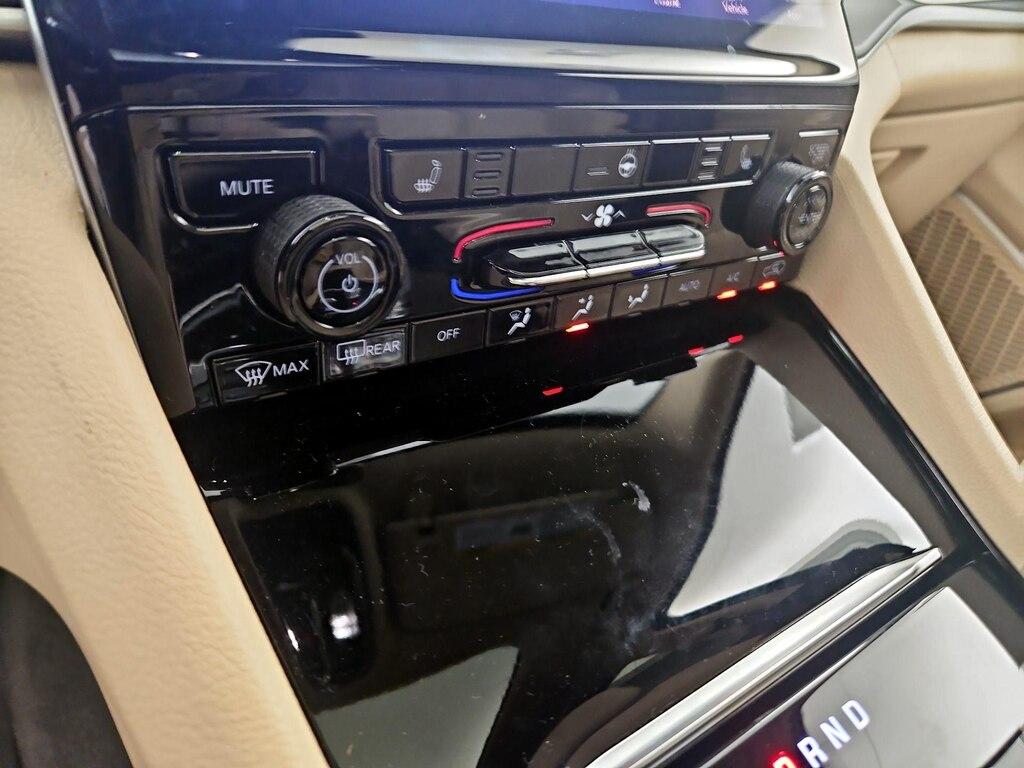 used 2022 Jeep Grand Cherokee car, priced at $29,998
