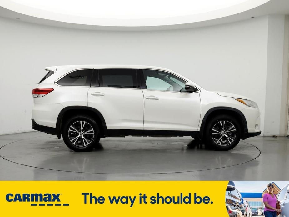 used 2019 Toyota Highlander car, priced at $27,998