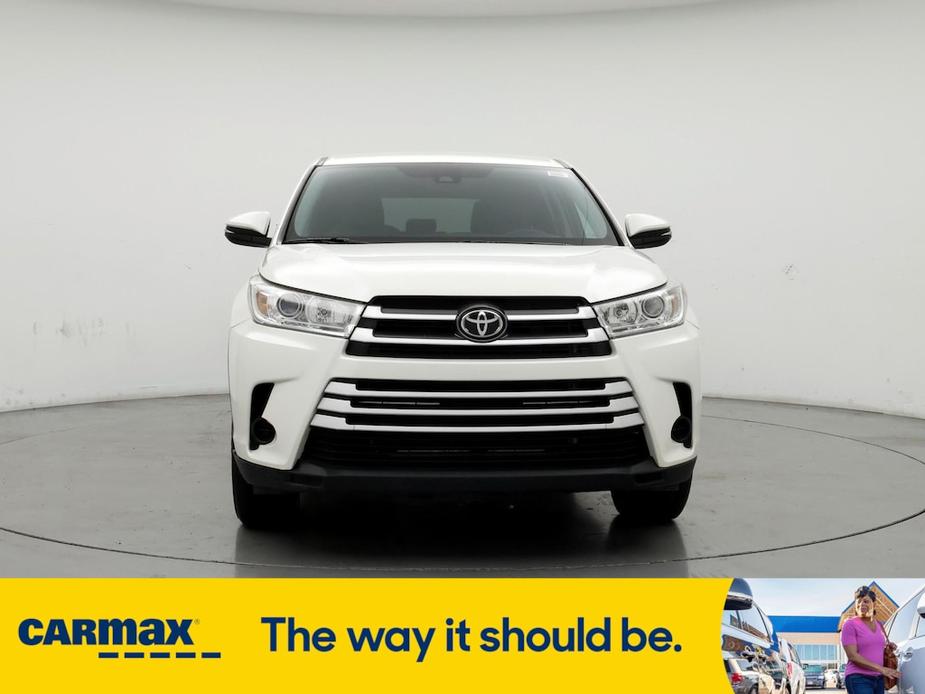 used 2019 Toyota Highlander car, priced at $27,998