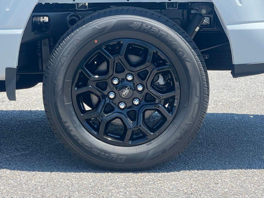 new 2025 Ford F-150 car, priced at $42,986