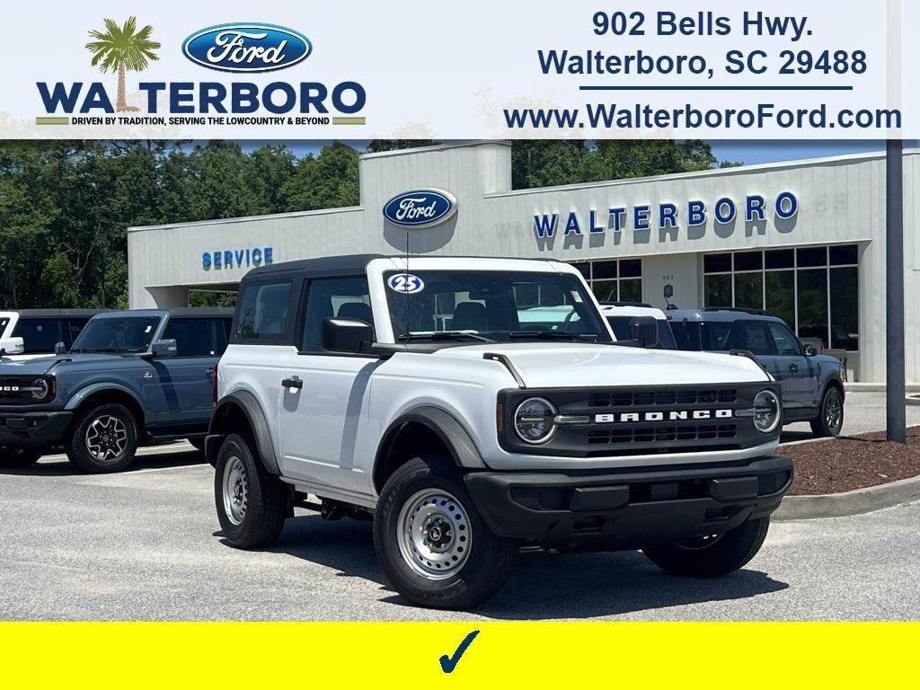 new 2025 Ford Bronco car, priced at $39,348