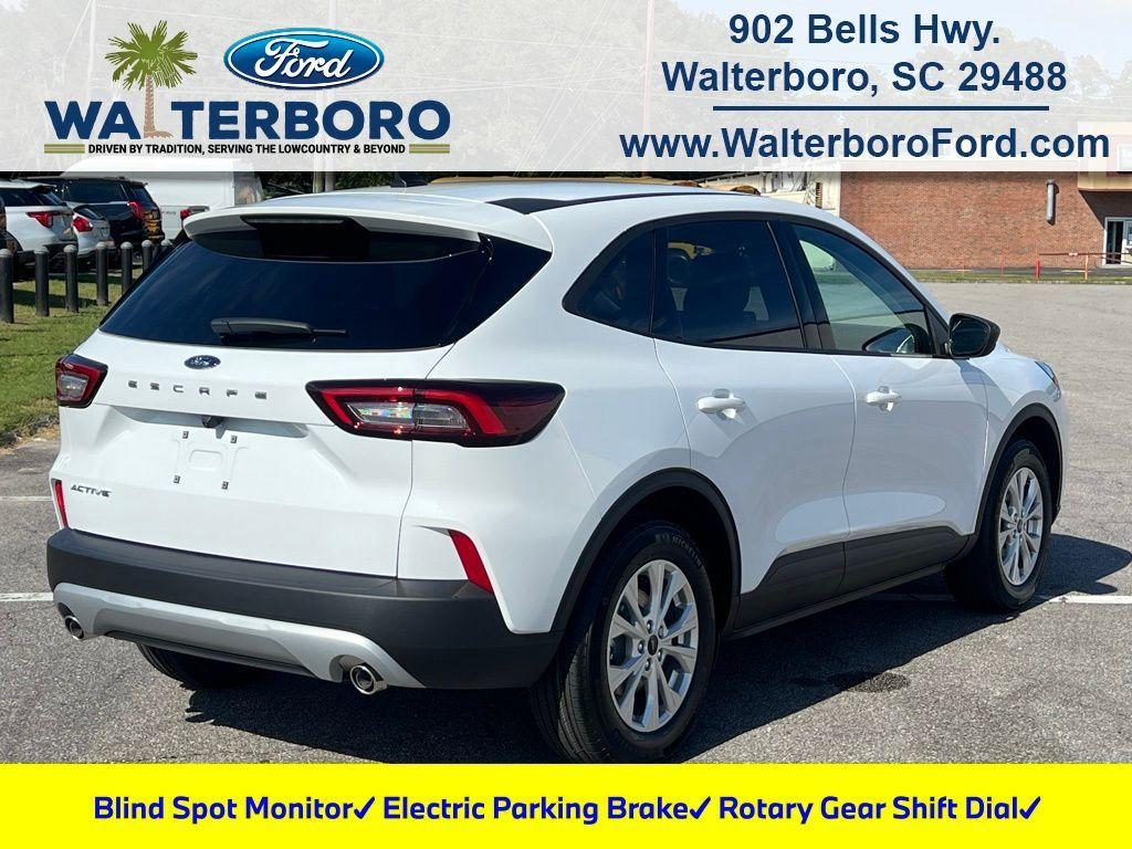 new 2025 Ford Escape car, priced at $25,925