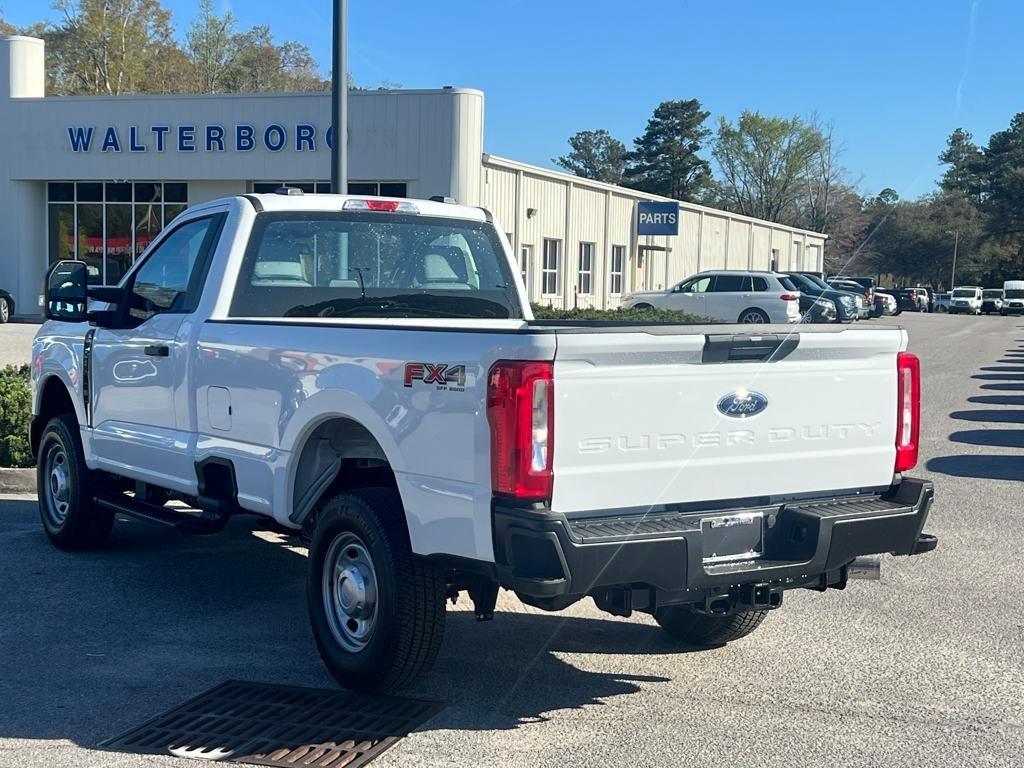 new 2025 Ford F-250 car, priced at $51,283