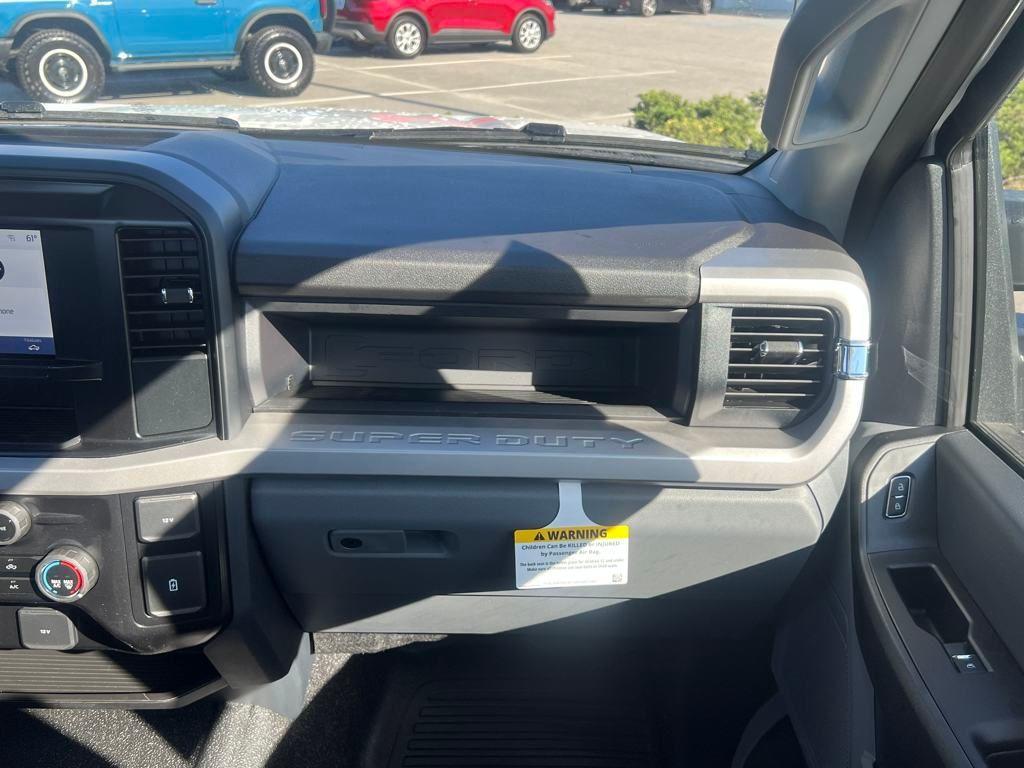 new 2025 Ford F-250 car, priced at $48,157