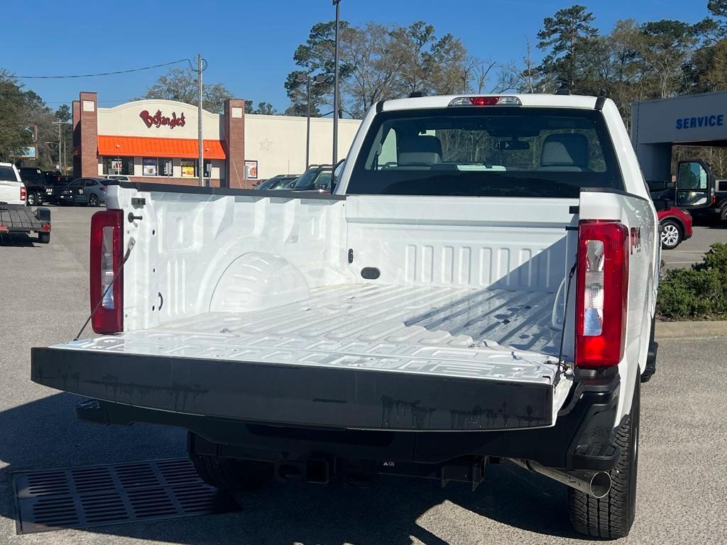 new 2025 Ford F-250 car, priced at $51,283