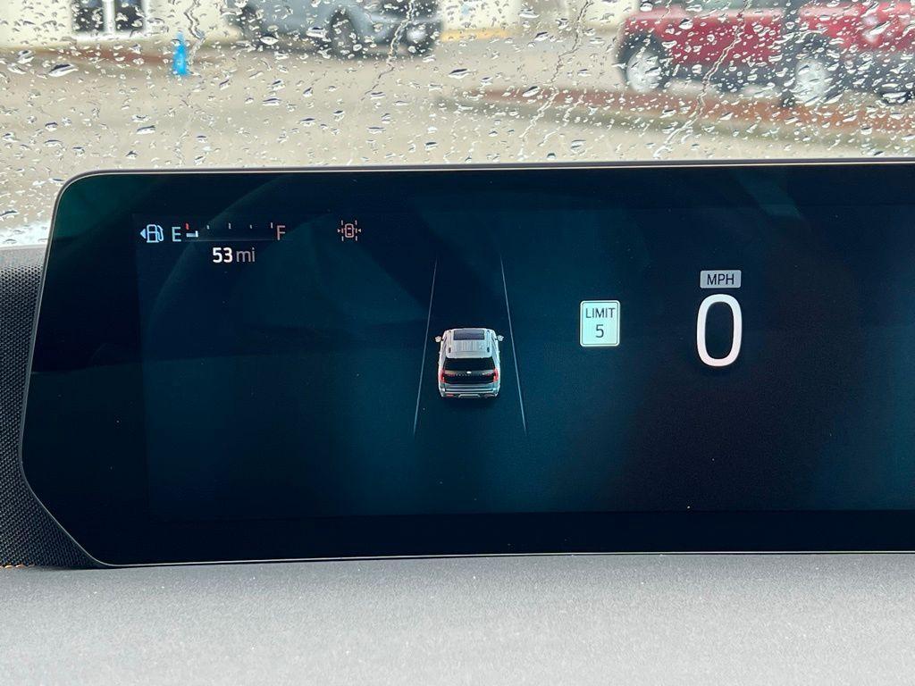 new 2025 Ford Expedition car, priced at $80,931