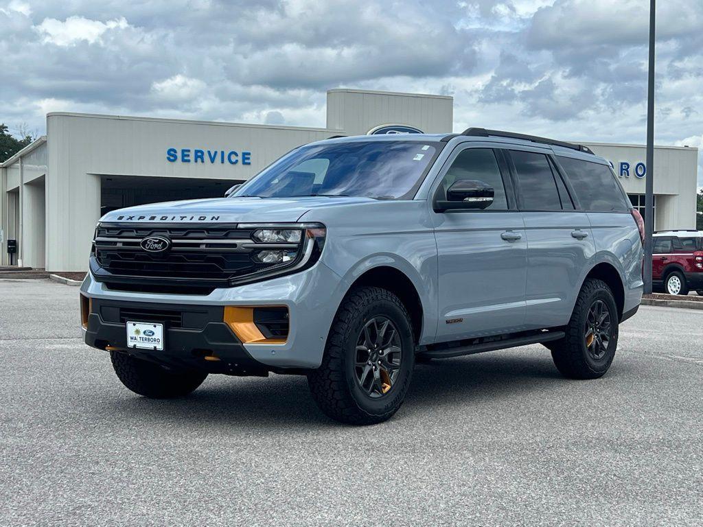 new 2025 Ford Expedition car, priced at $80,931