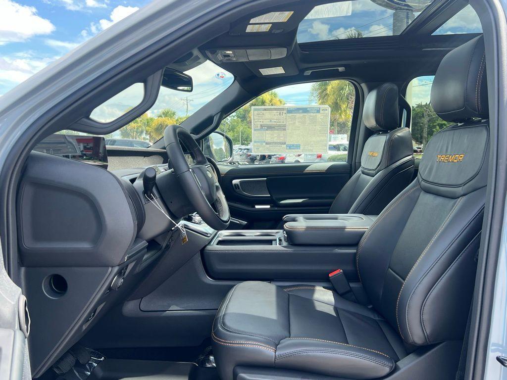 new 2025 Ford Expedition car, priced at $80,931